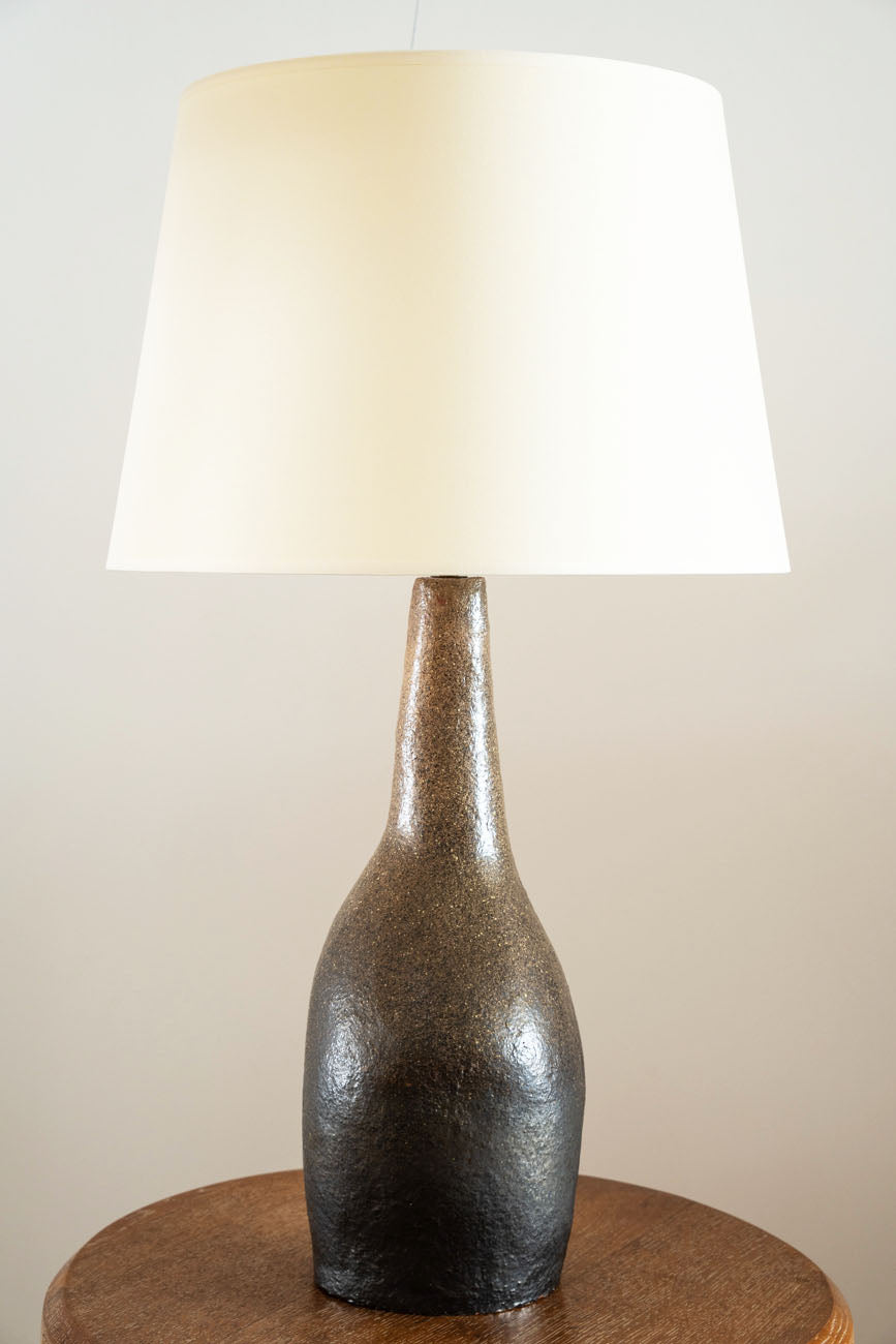 Free-form ceramic lamp