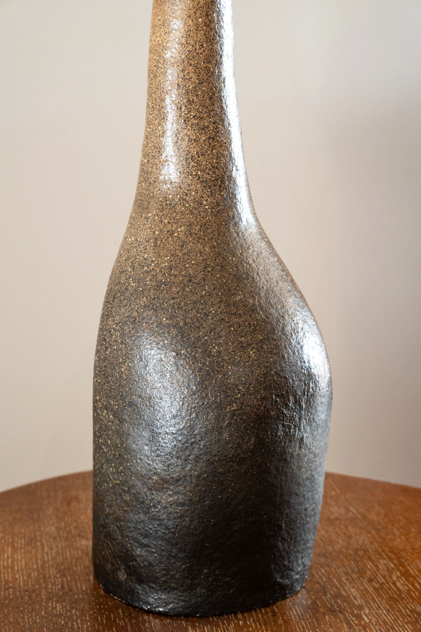 Free-form ceramic lamp