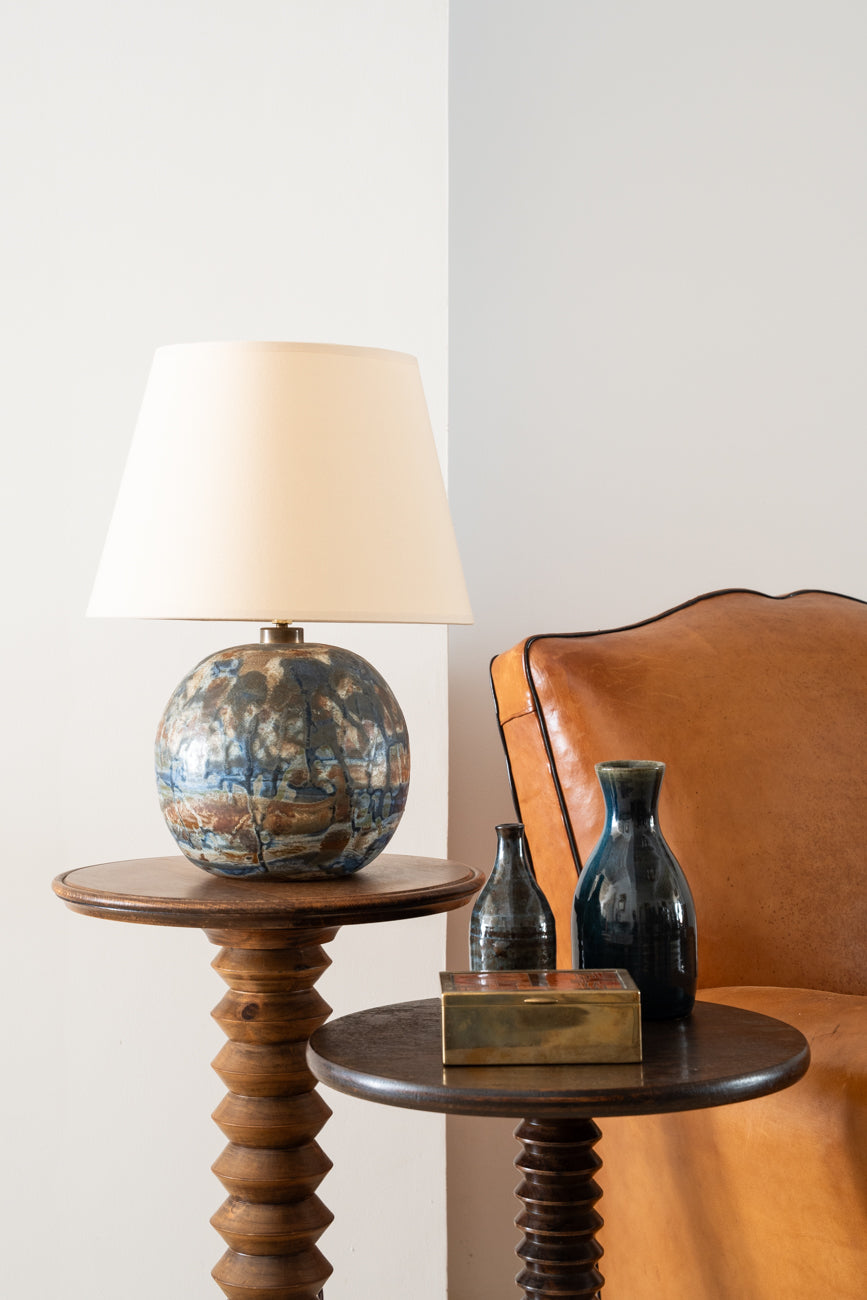Ball-shape ceramic table lamp