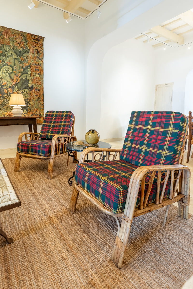 Paire de fauteuils en bambou et tartan