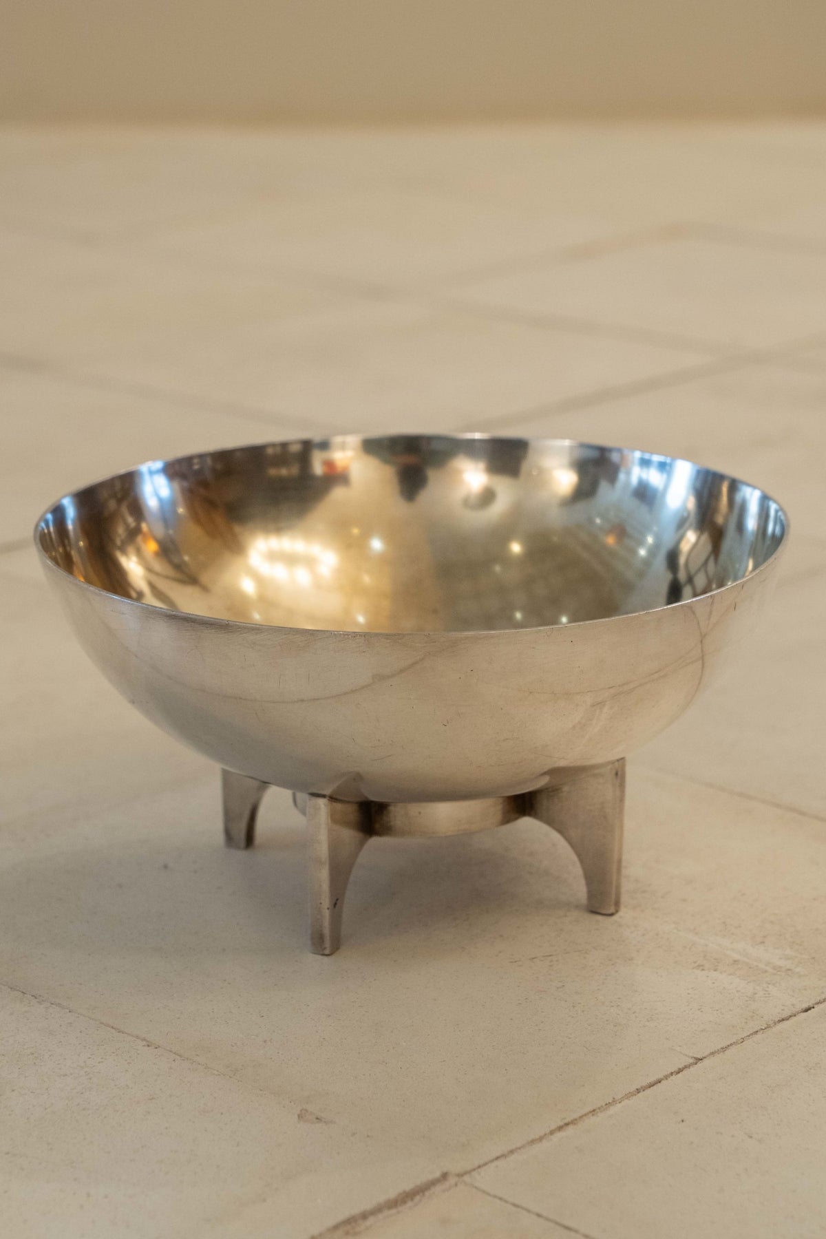 Coupe en métal argenté et placage d’or