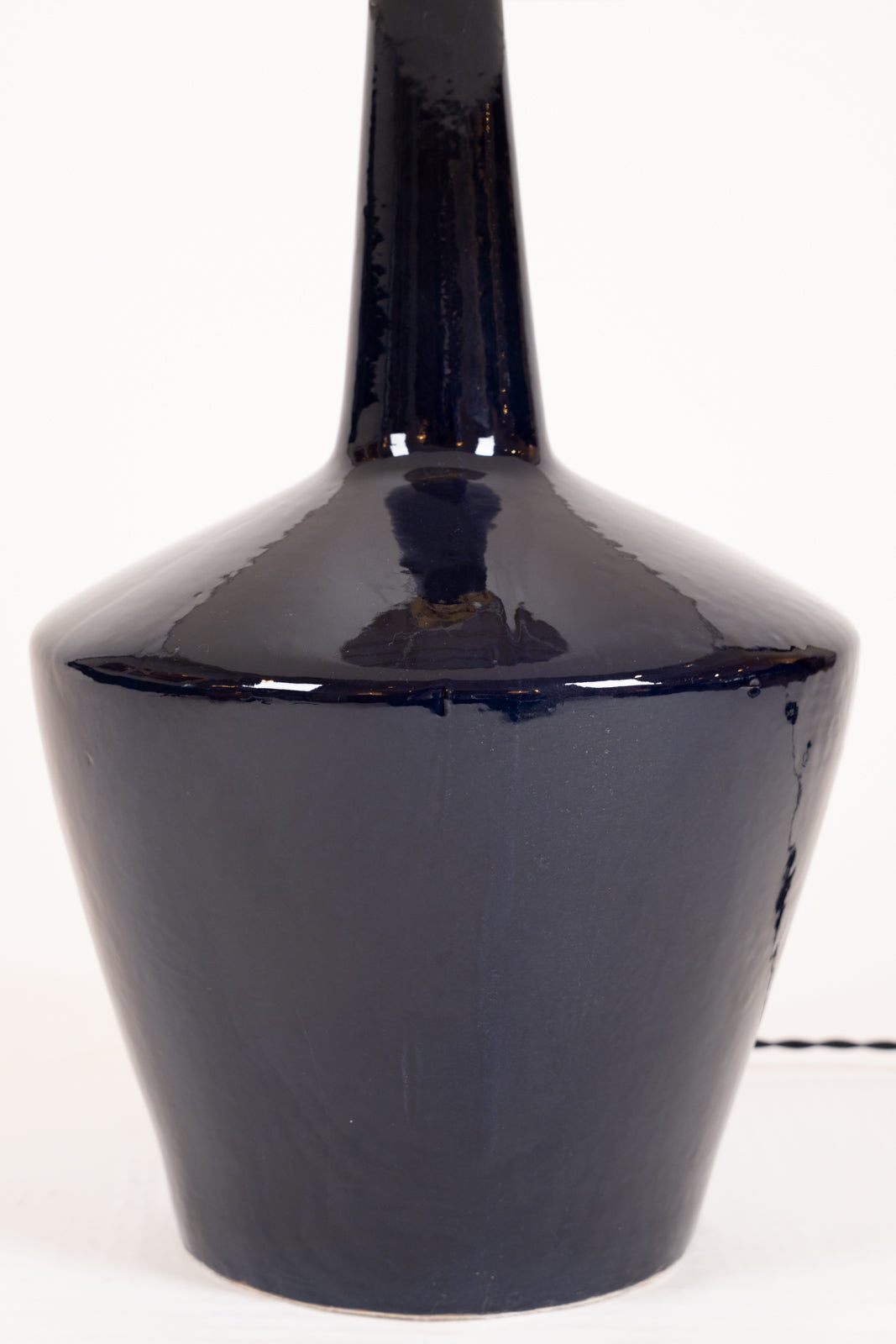 Gran lámpara azul oscuro de cerámica esmaltada