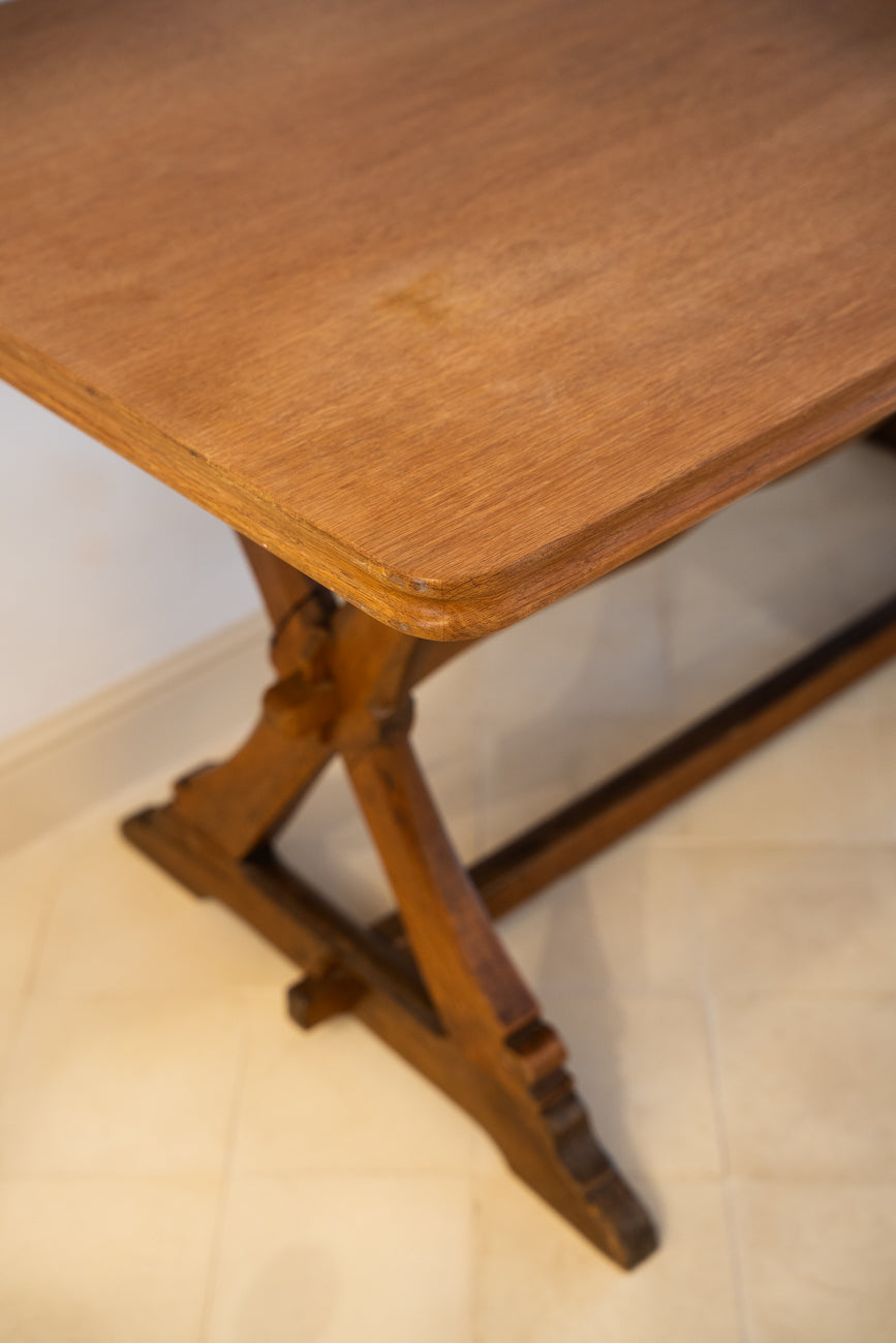 Mesa de roble