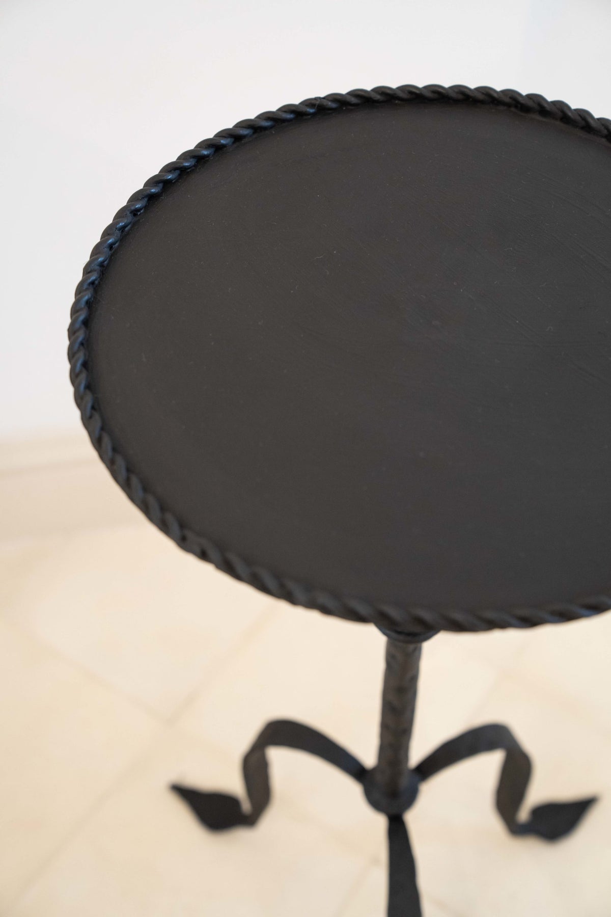 Mesita Martini de hierro forjado negro