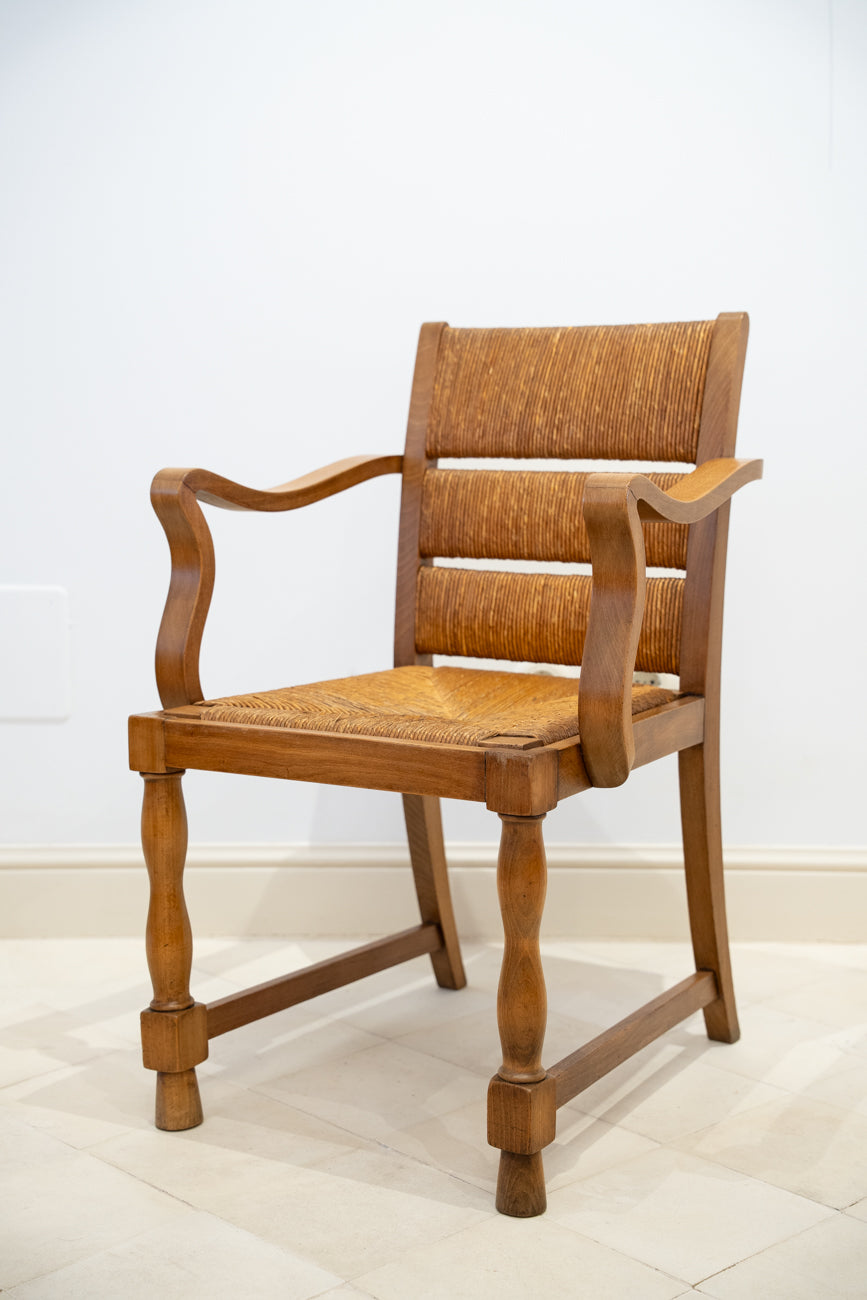 Sillón de roble y paja