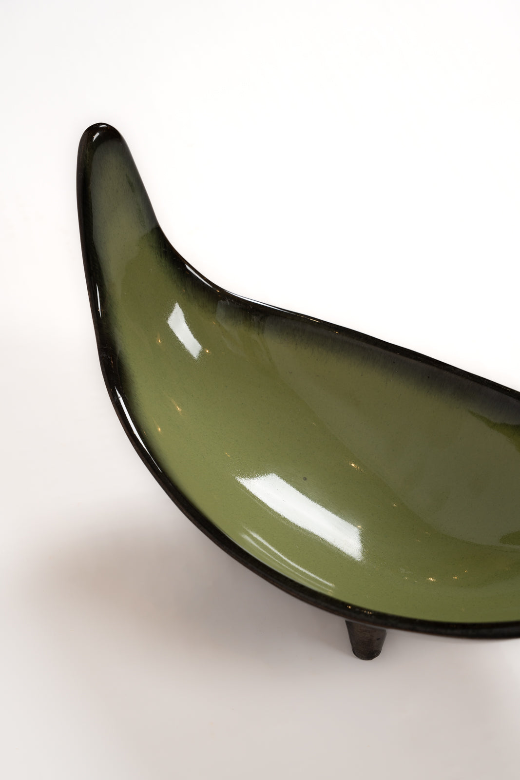 Coupe en céramique émaillée
