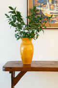 Grand vase jaune en céramique émaillée