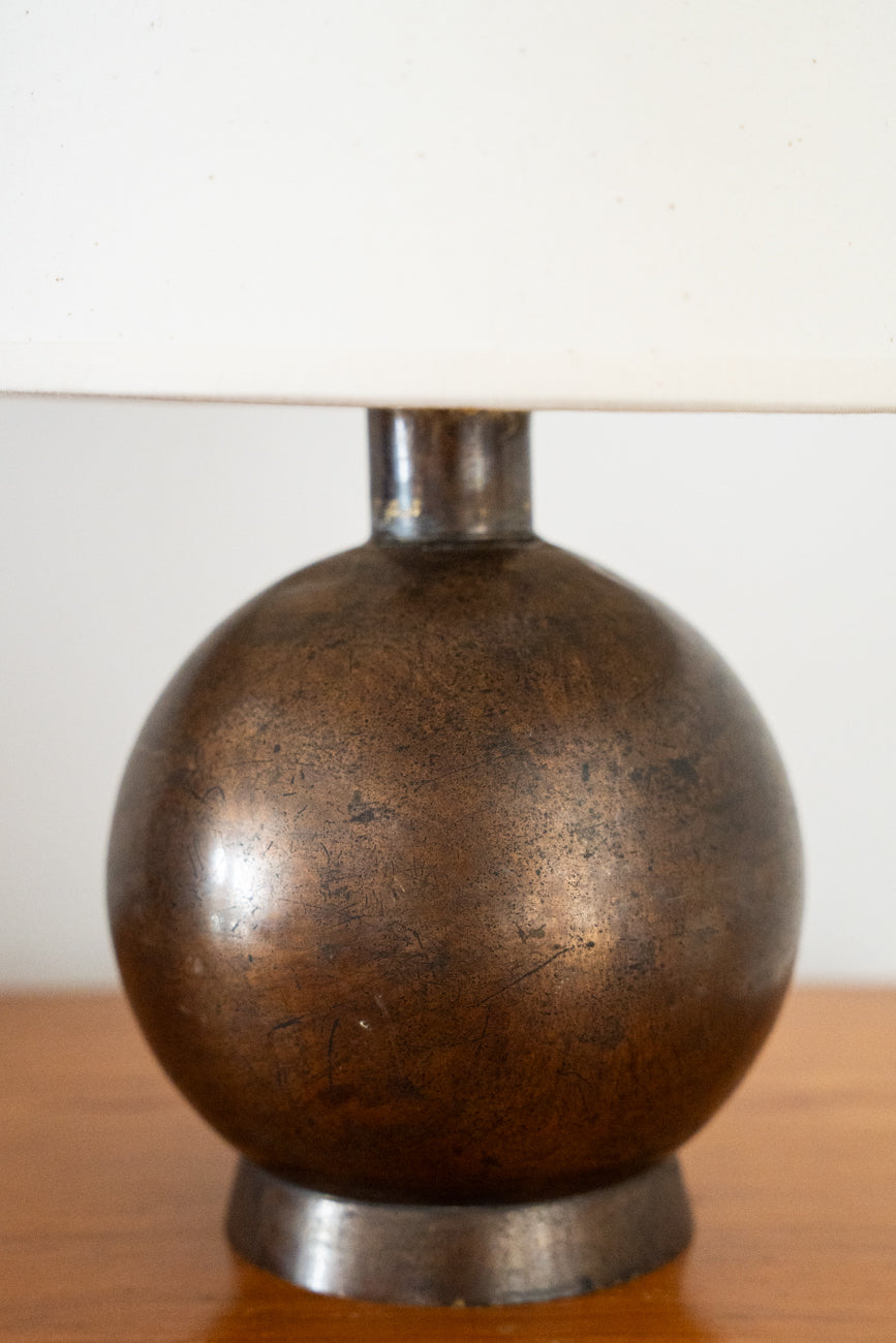 Lampe à poser en cuivre