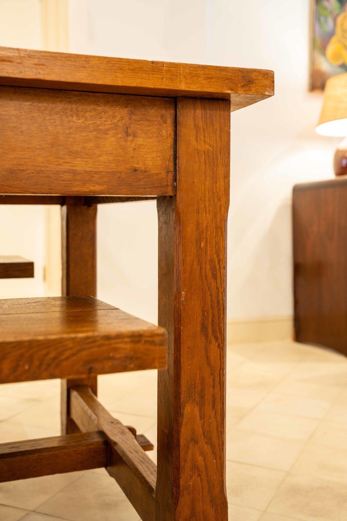 Mesa de granja de roble rubio macizo y dos bancos