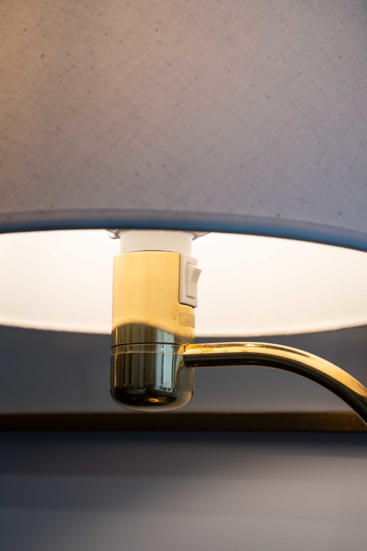 Lampe à poser en laiton
