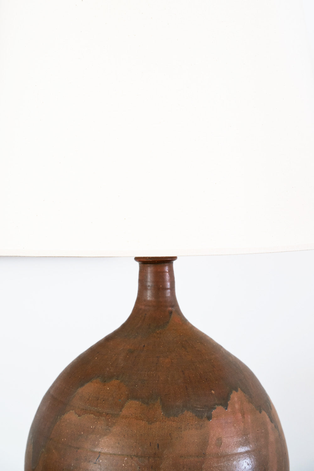 Tall table lamp in brown ceramic
