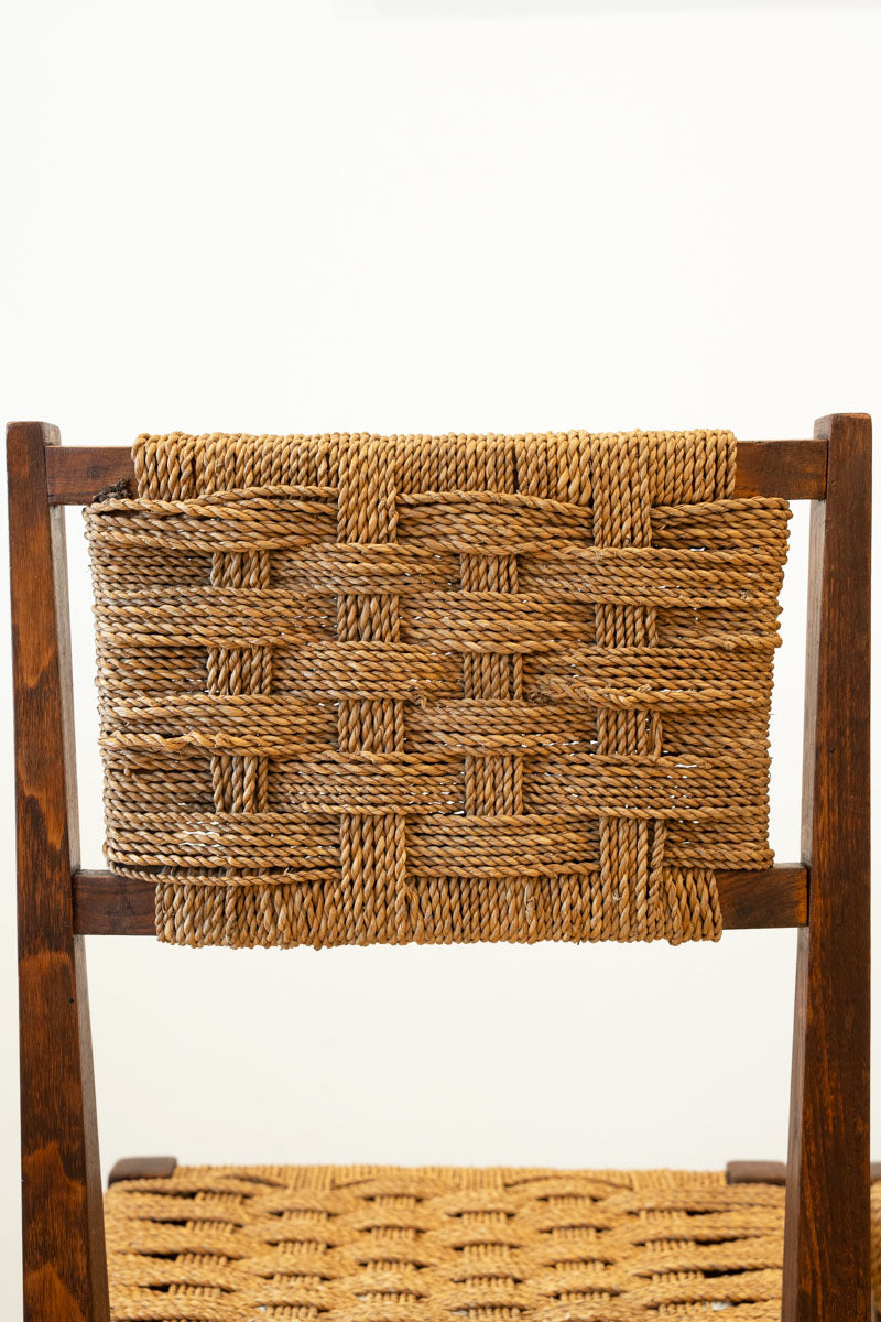 Pareja de sillas de roble y sisal