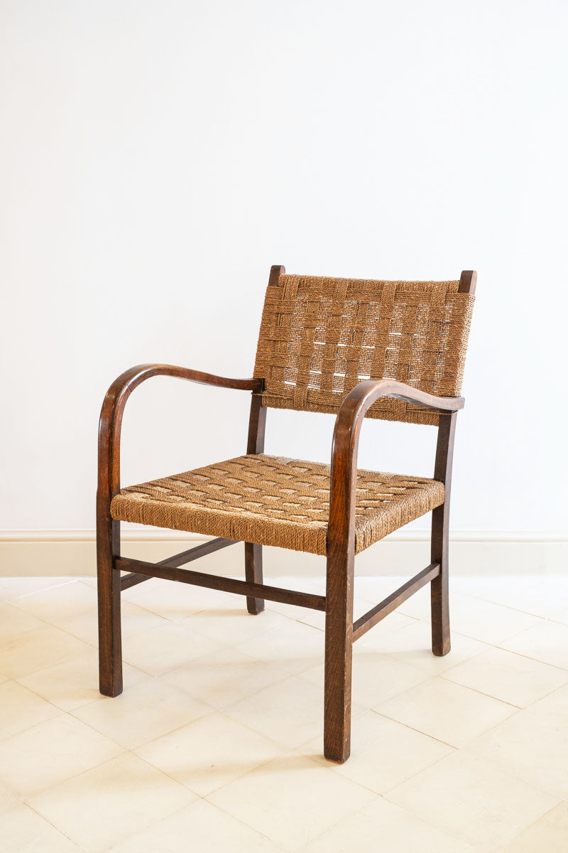 Pareja de sillones de cerezo y sisal