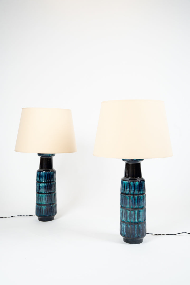 Paire de grandes lampes en céramique émaillée