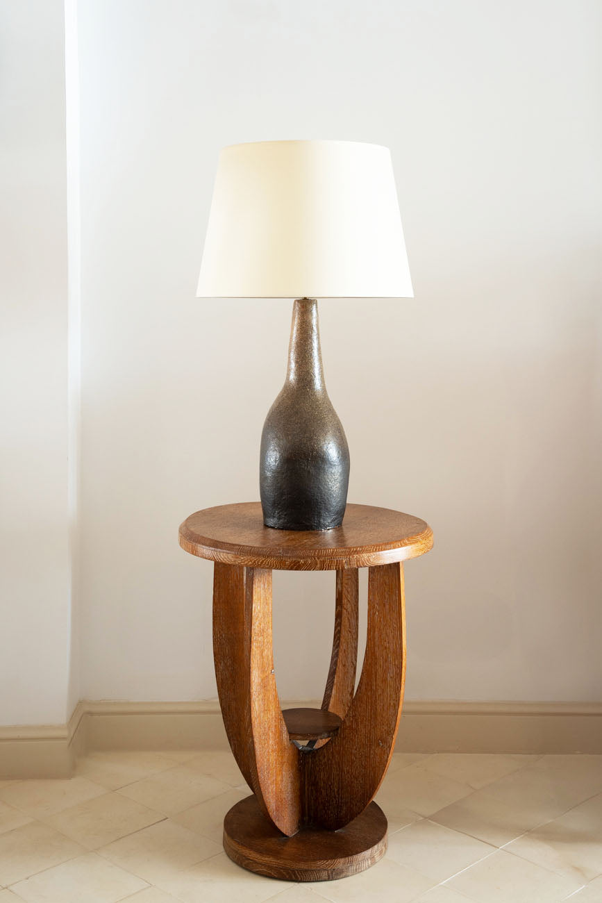 Free-form ceramic lamp