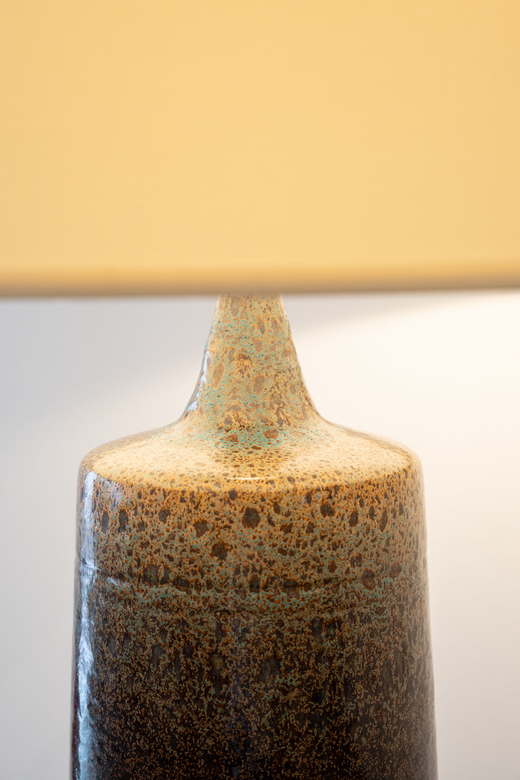 Tall table lamp in glazed ceramic