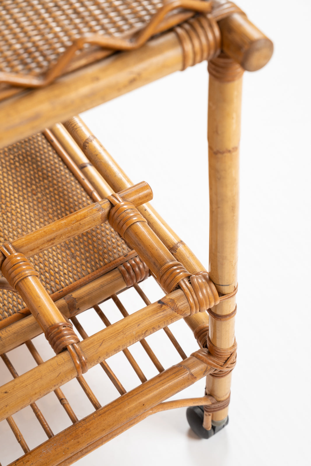 Table roulante en bambou