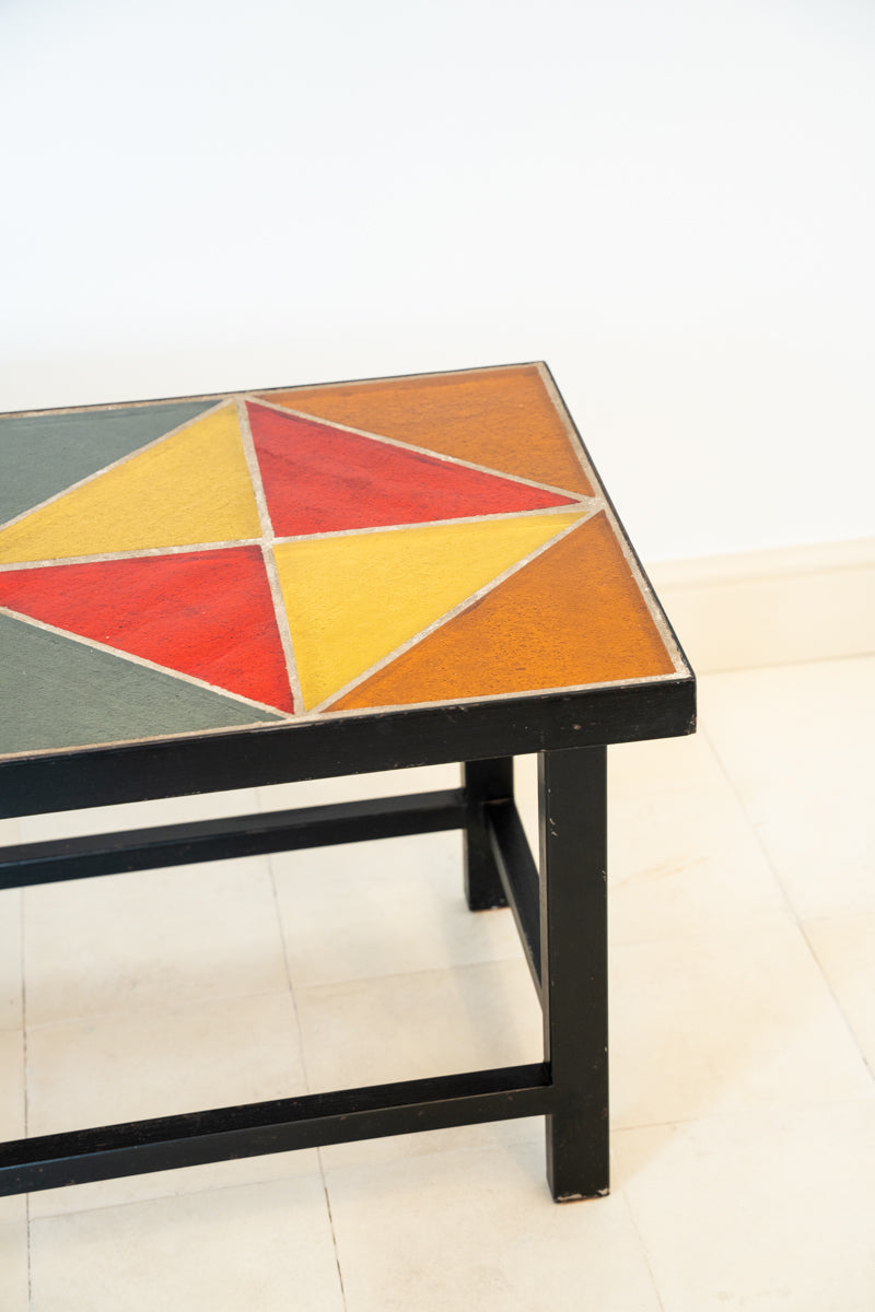Table basse en fer forgé et pavés de verre