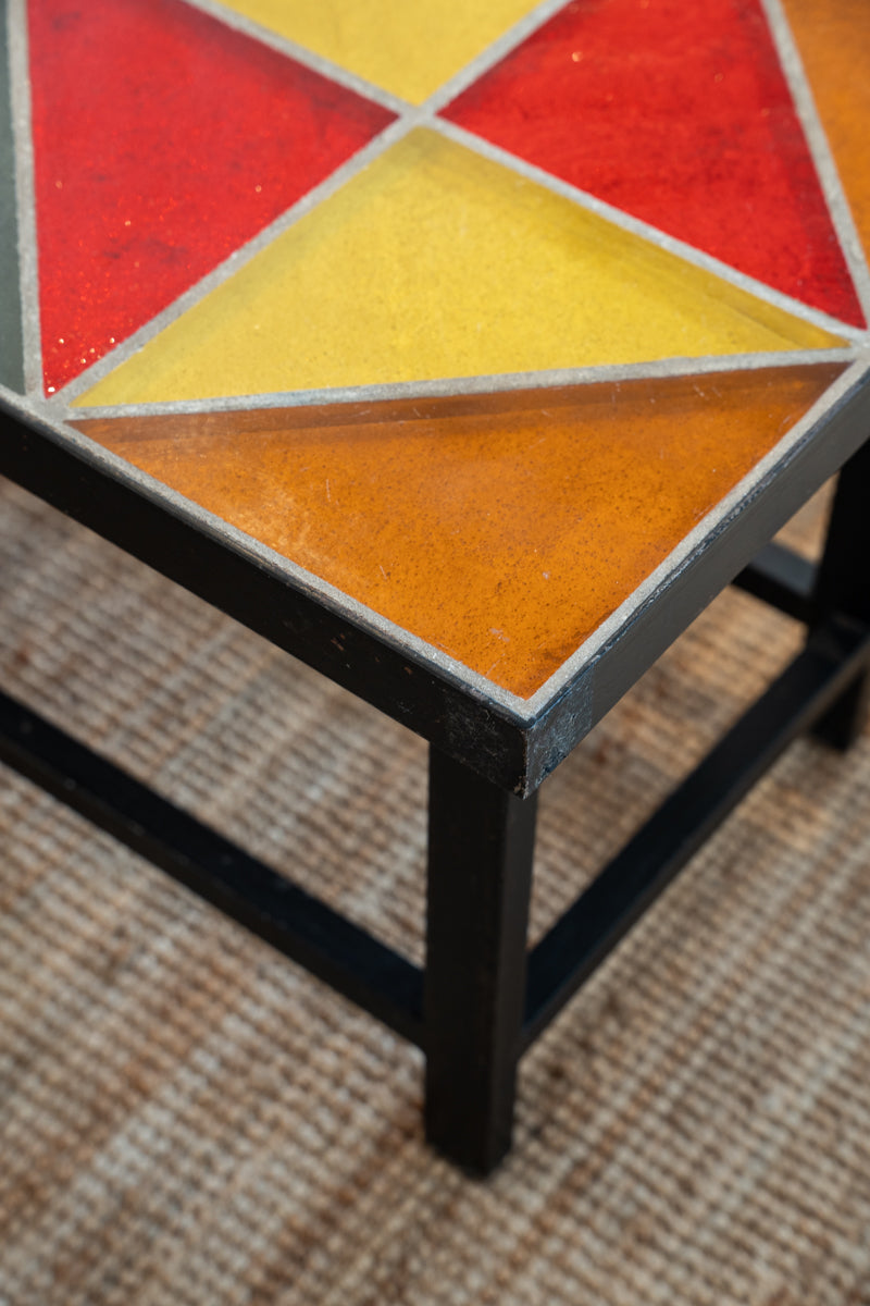 Table basse en fer forgé et pavés de verre