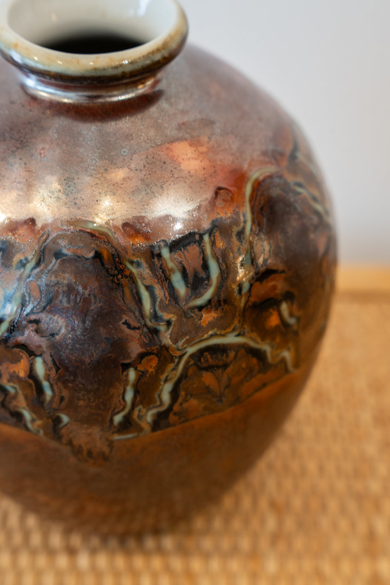 Glazed porcelain vase