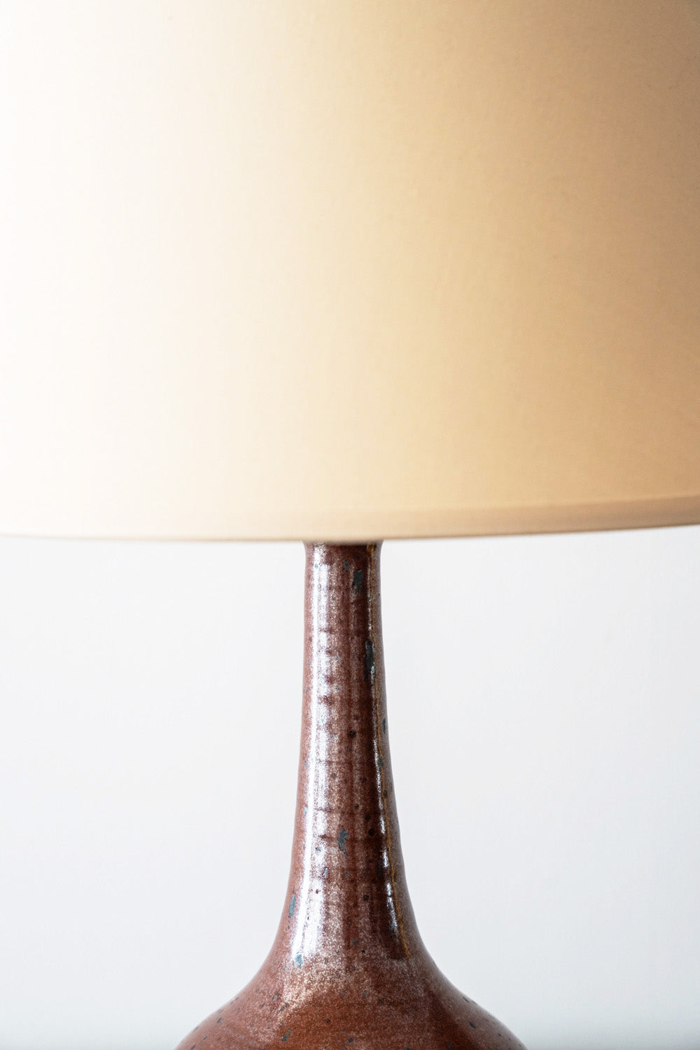 Lampe à poser en céramique émaillée