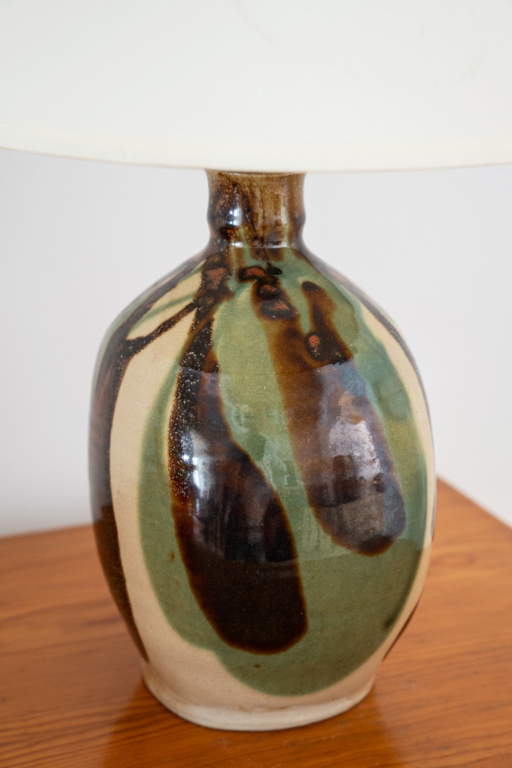 Petite lampe en céramique émaillée