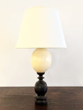 Lampe en ébène tourné et oeuf d’autruche