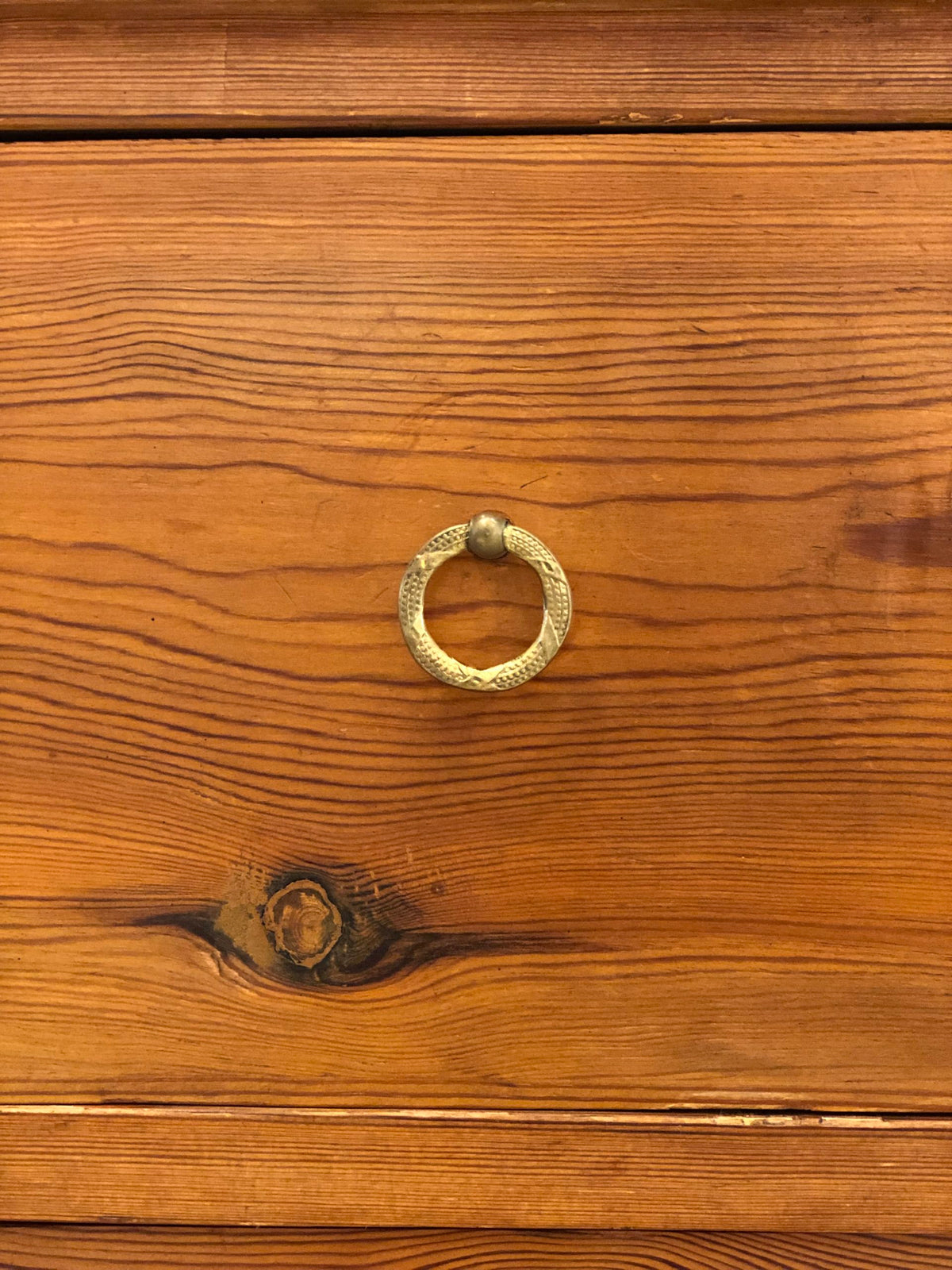 Commode suédoise en pin