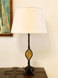 Lampe en fer battu et verre