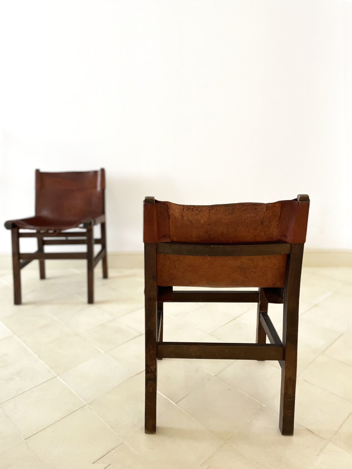 Paire de chaises basses, « La Riaza »