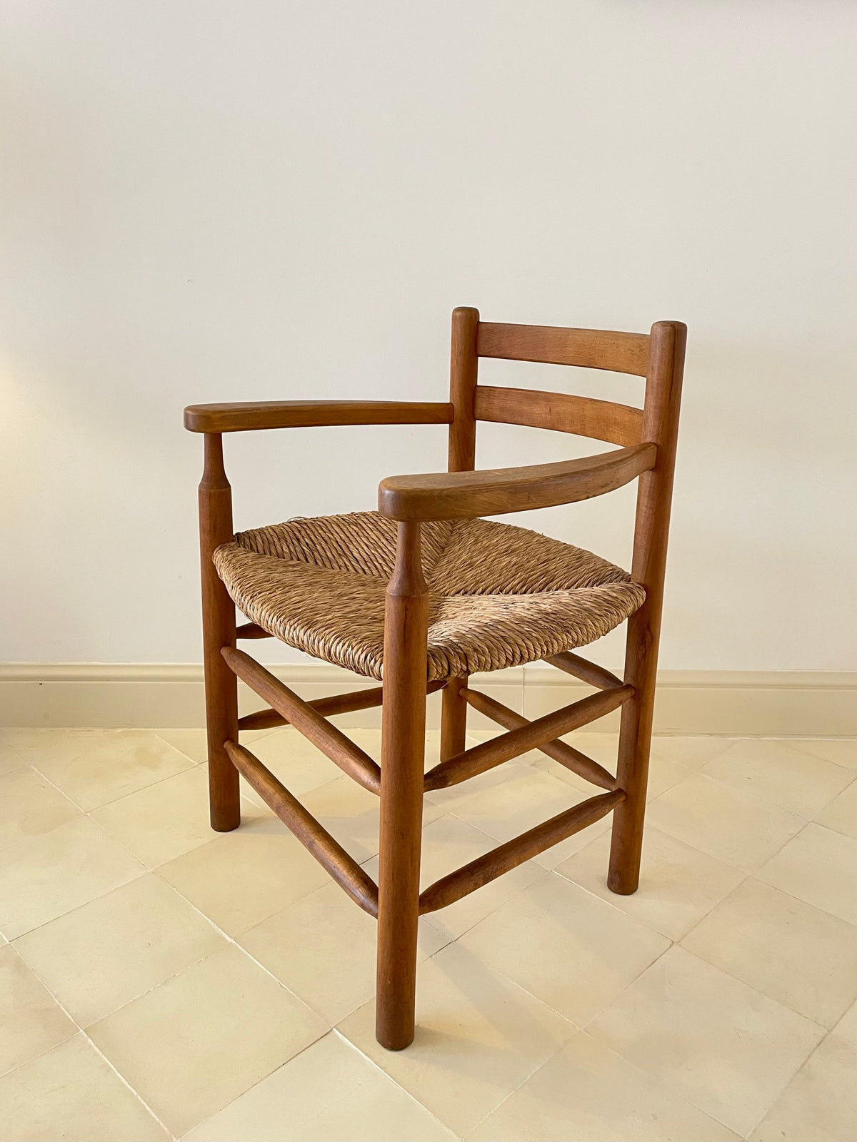 Pareja de sillones de haya y asientos de paja