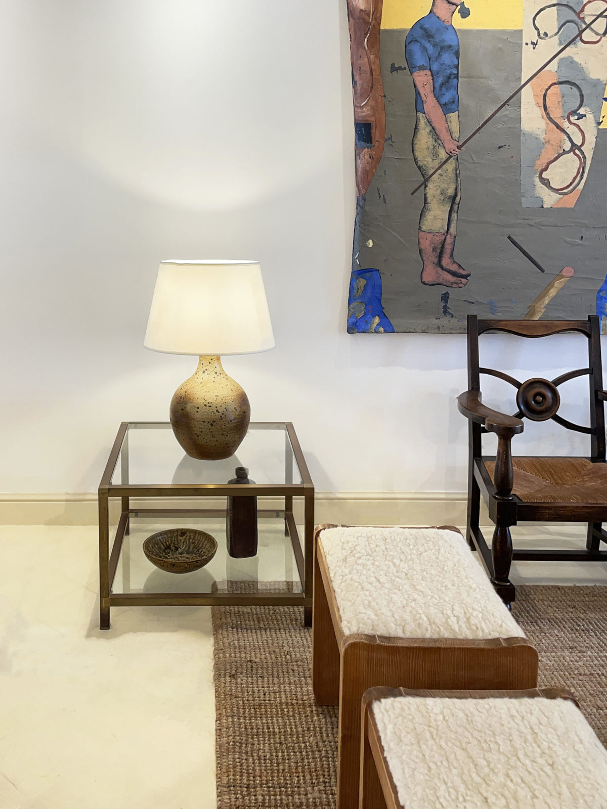 Large round shape stoneware table lamp