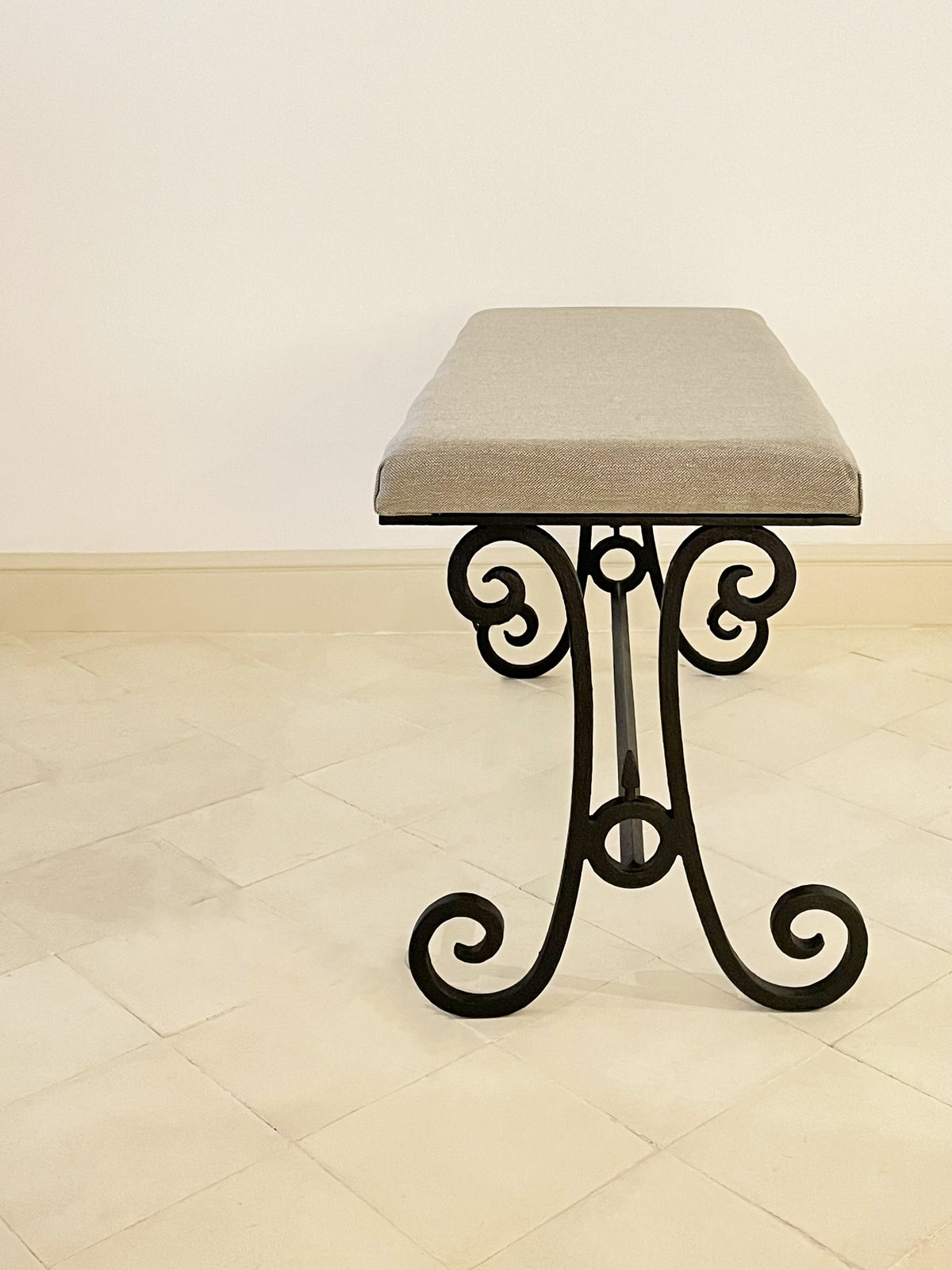 Banqueta de hierro forjado