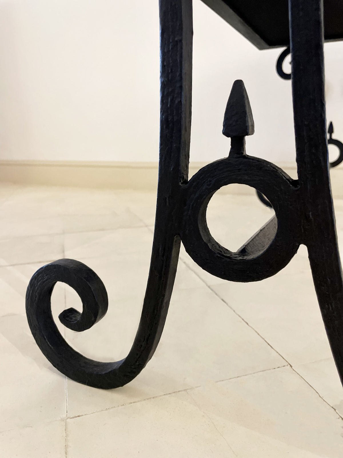 Banqueta de hierro forjado