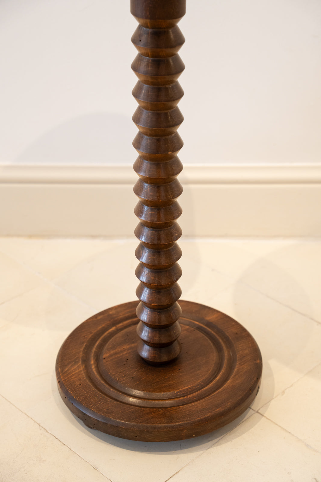 Mesa auxiliar circular de roble