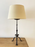 Lampe en fer forgé martelé