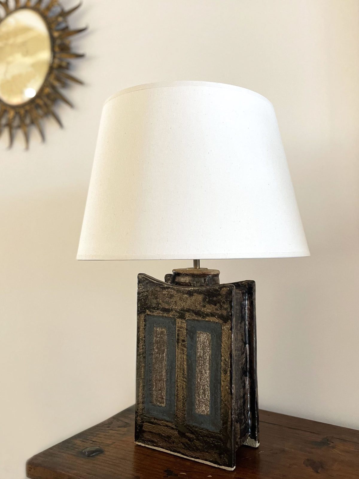 Lampe en céramique émaillée et peinte à la main