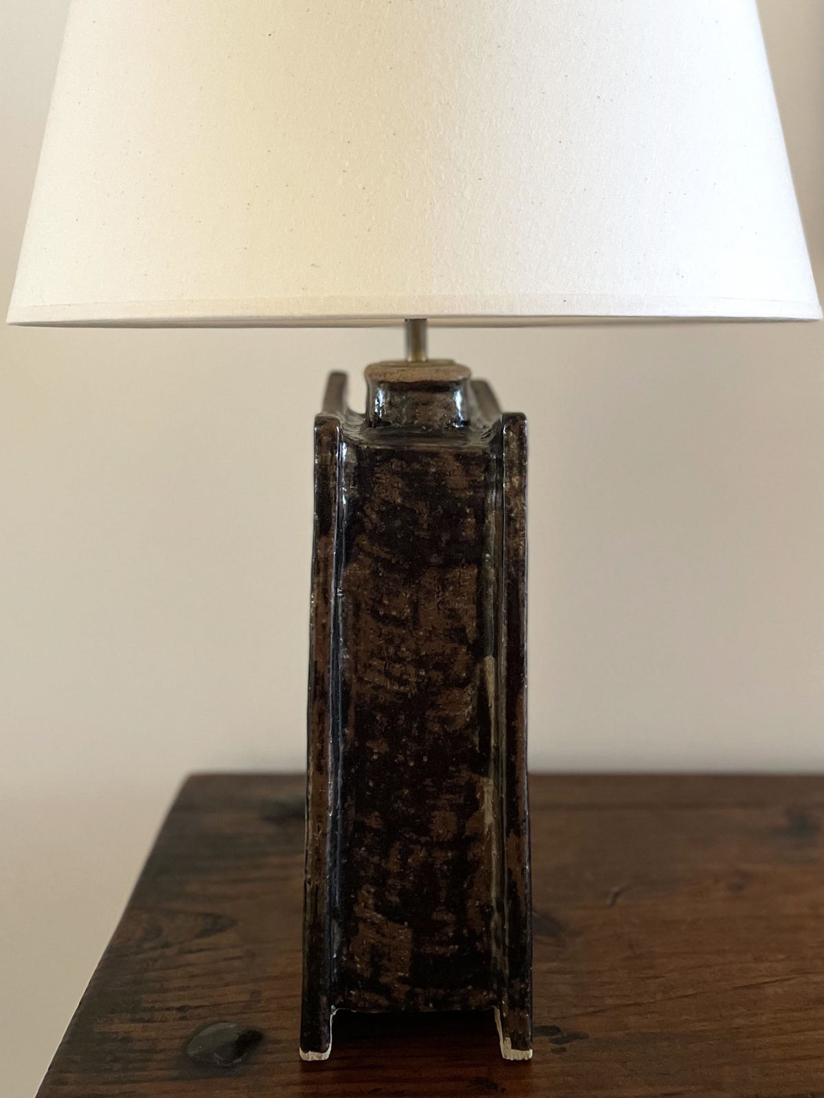 Lampe en céramique émaillée et peinte à la main