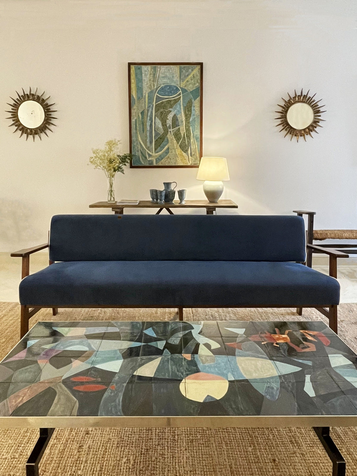 Sofá de terciopelo azul