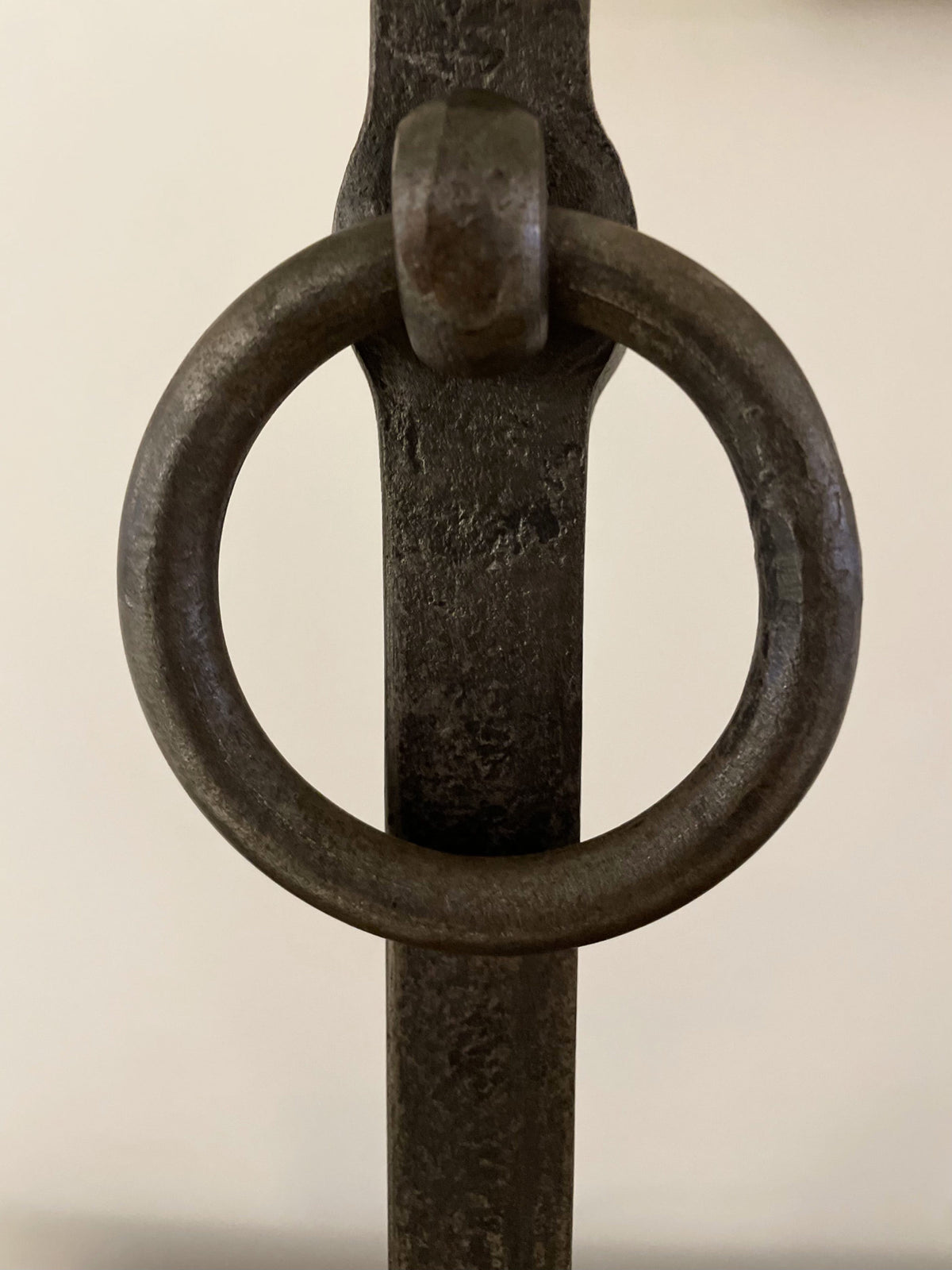 Paire de lampes à poser en fer forgé