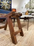 Taburete de roble y cuerda
