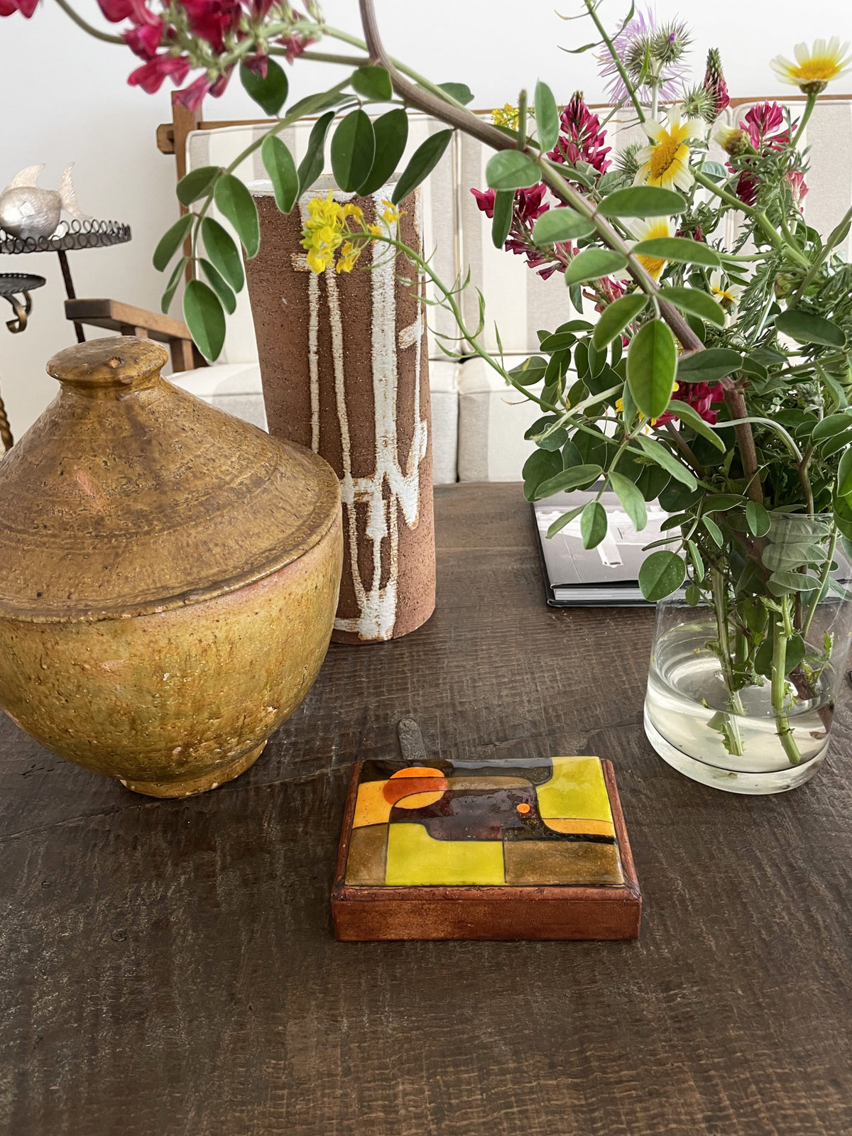 Leather box with polychrome ceramic lid