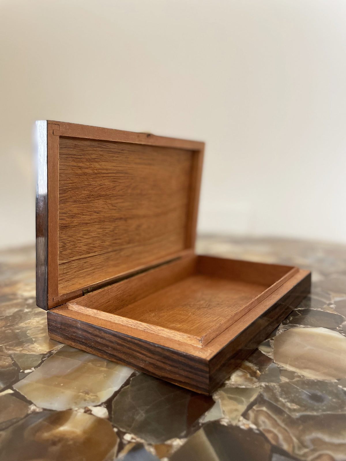 Caja Art Deco de ébano de Macassar