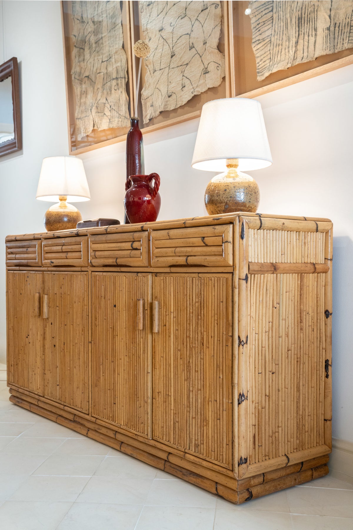 Mueble bufé de bambú