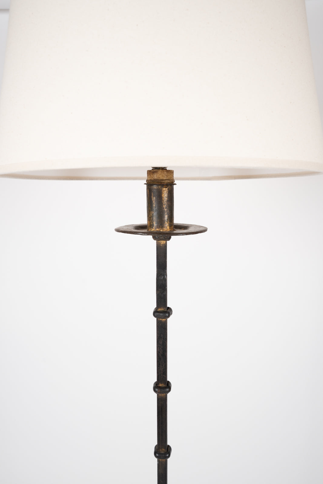 Lampadaire en fer forgé