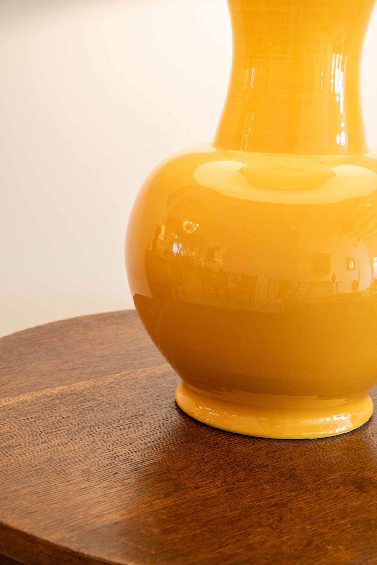 Lampe en céramique jaune